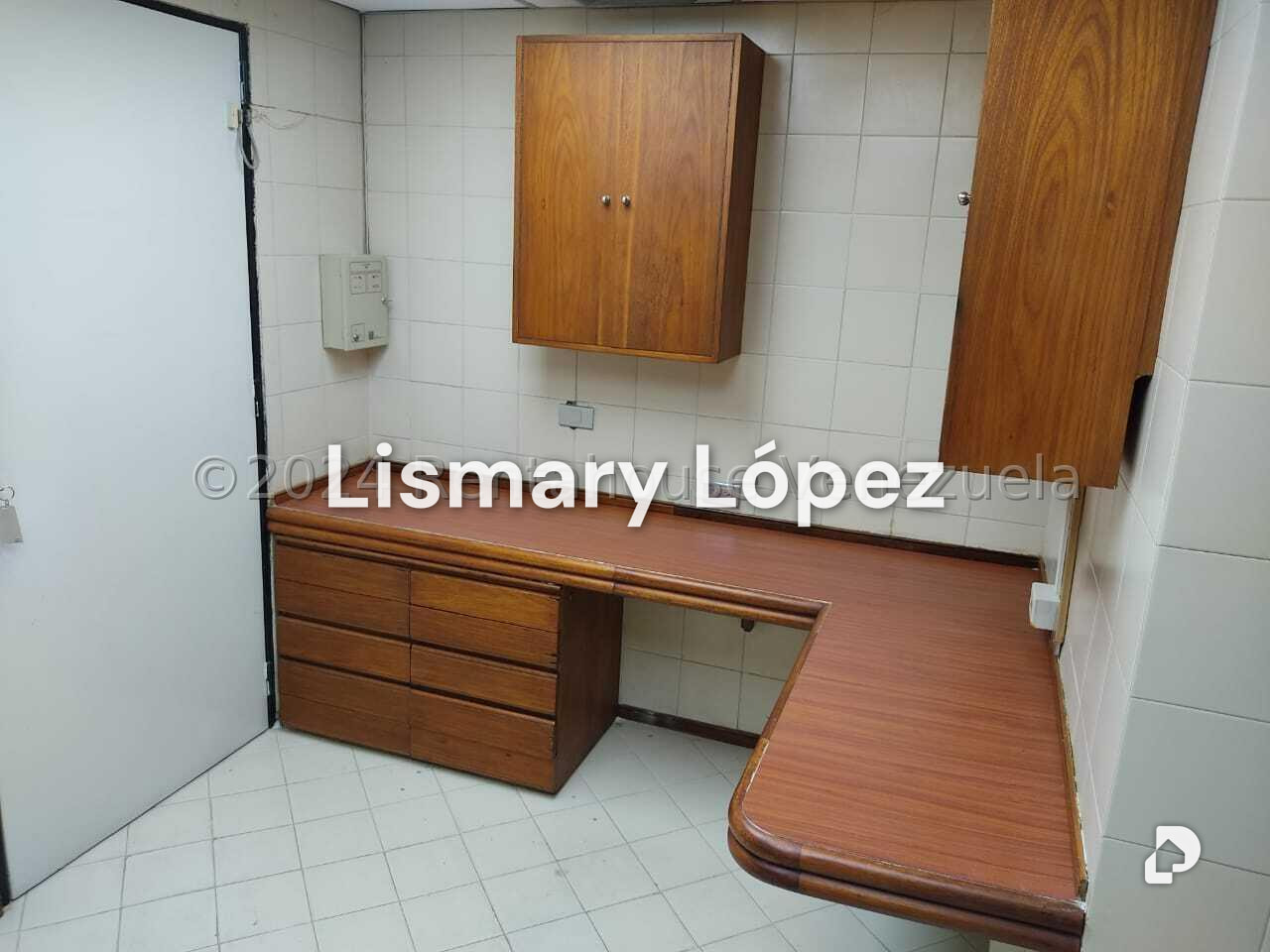 Oficina en Chuao, Caracas – 18