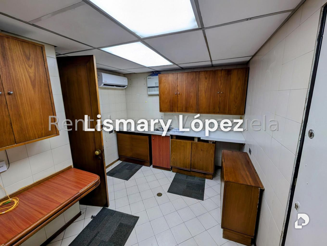 Oficina en Chuao, Caracas – 28
