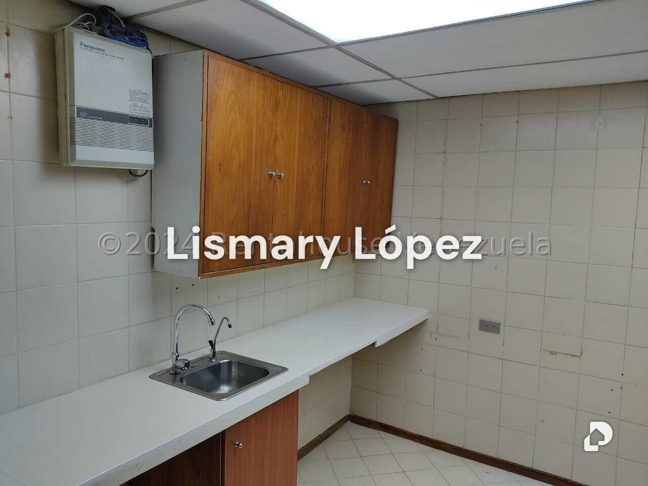Oficina en Chuao, Caracas – 16