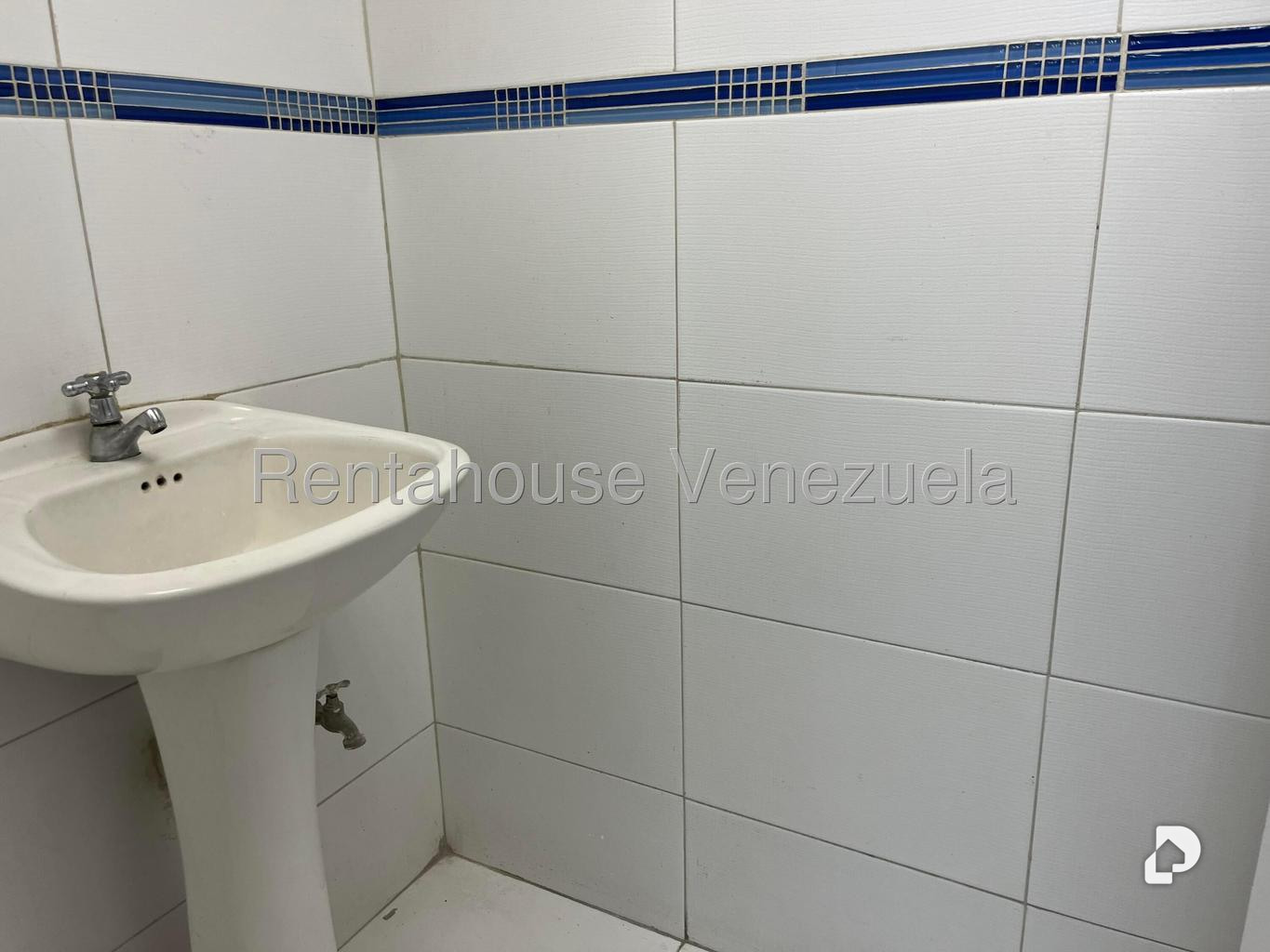 Local comercial en La Castellana, Caracas – 10