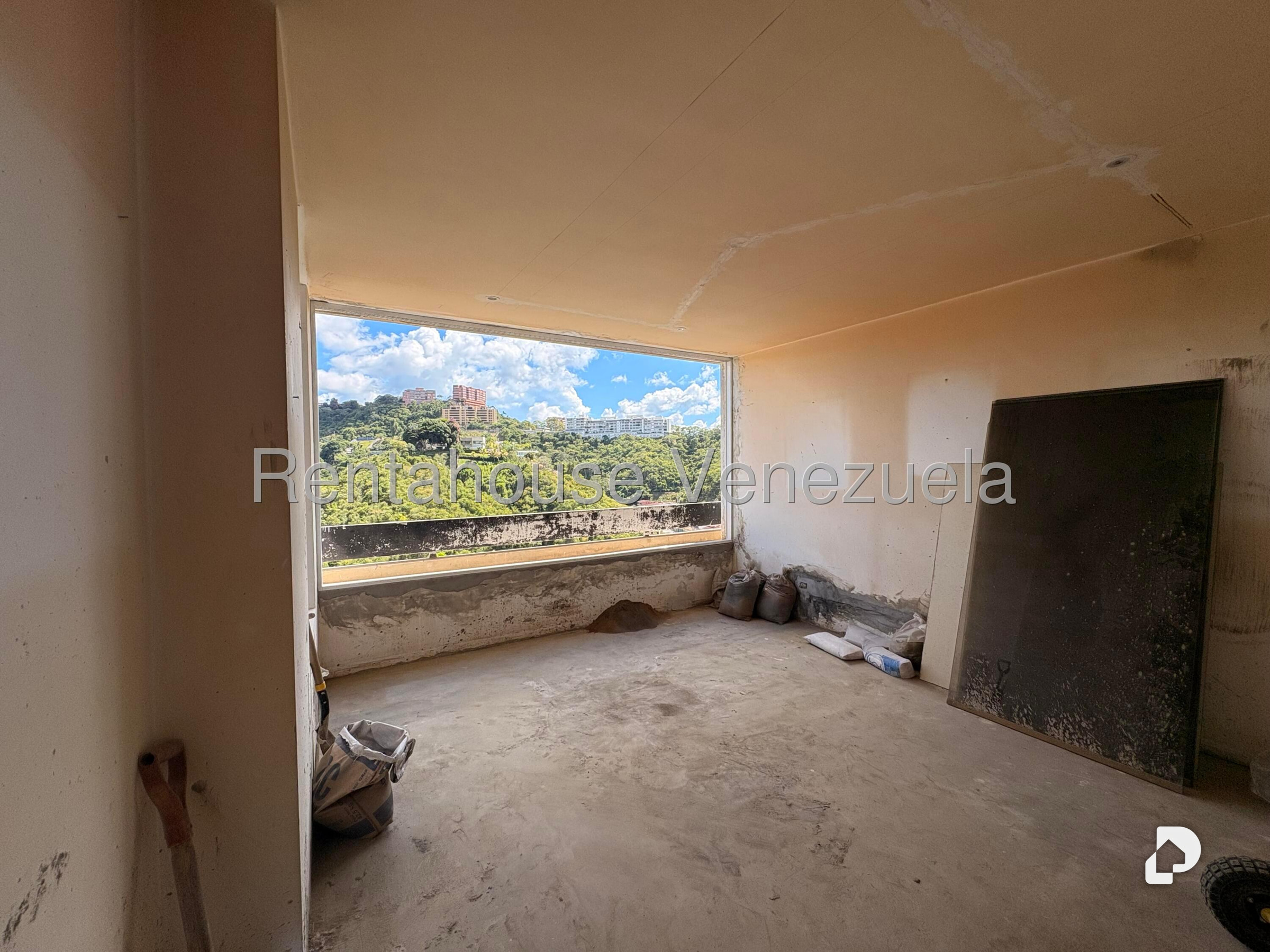 Apartamento en Lomas de San Román, Caracas – 3
