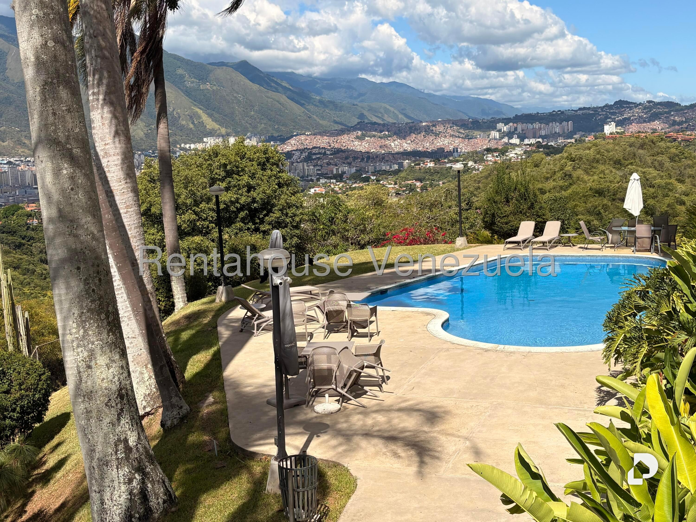 Apartamento en Lomas de San Román, Caracas – 8