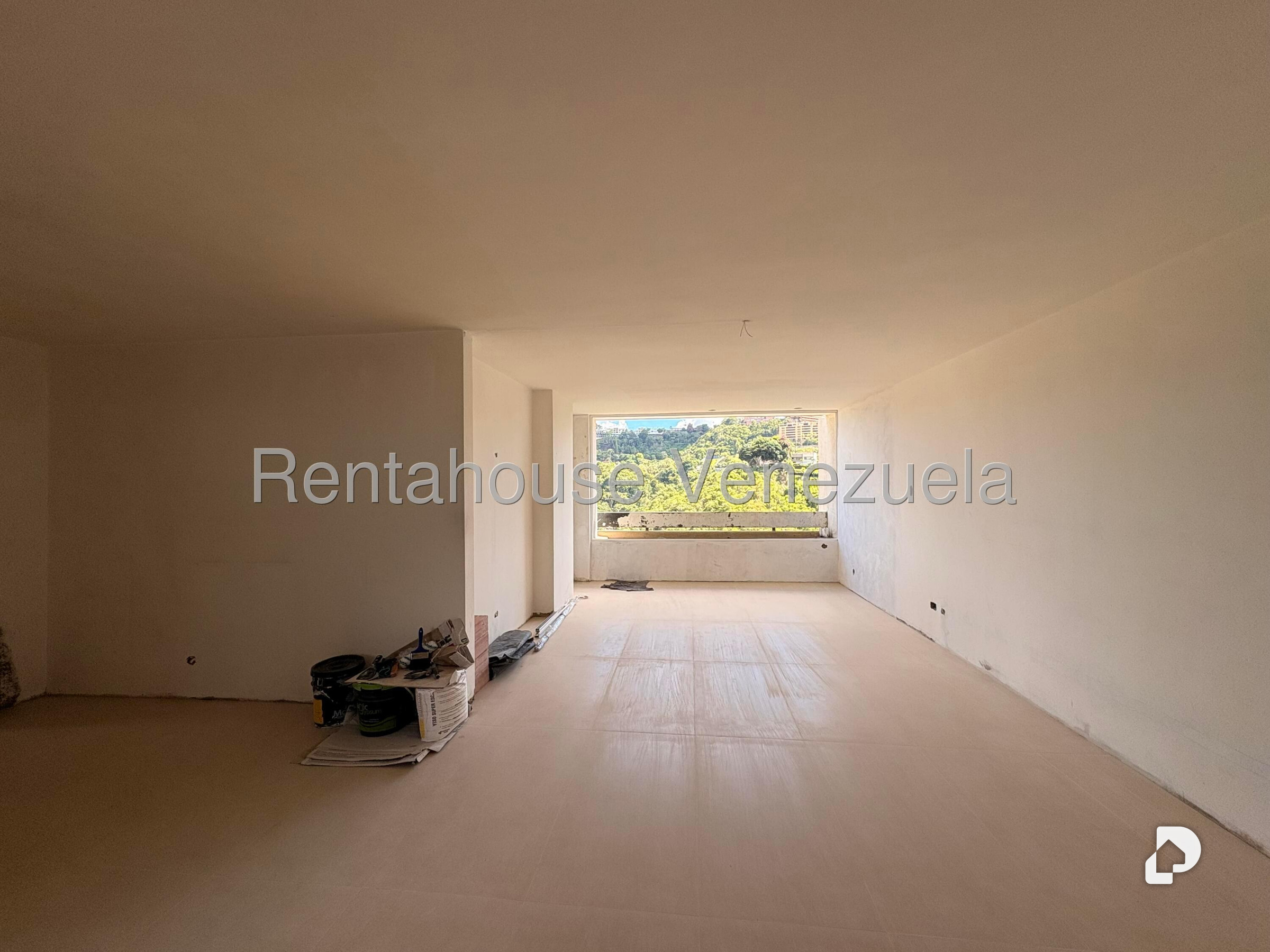 Apartamento en Lomas de San Román, Caracas – 1