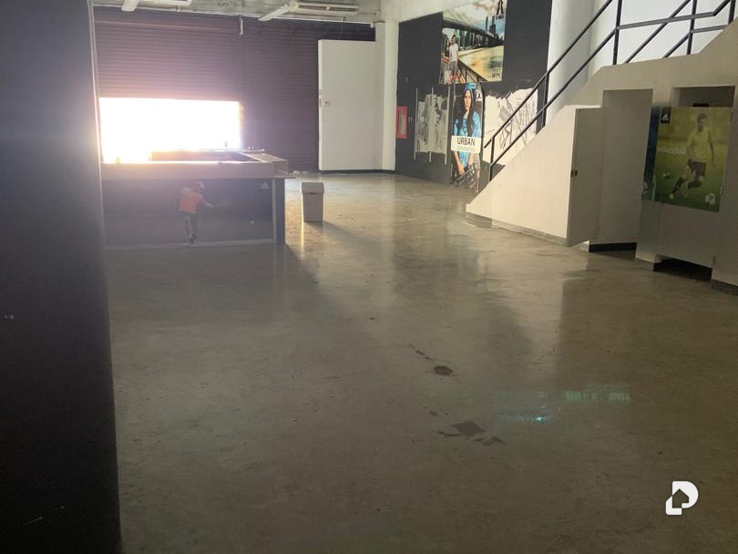 Local comercial en La Yaguara, Caracas – 5