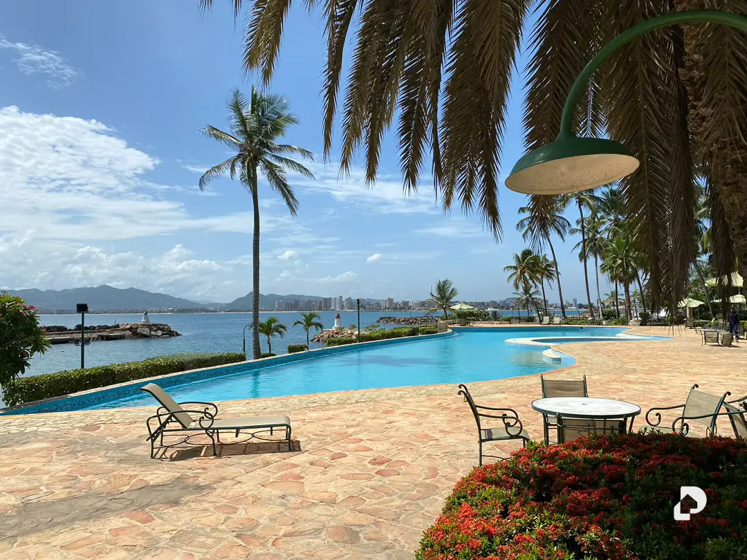 Penthouse in Cerro El Morro, Lechería – 1