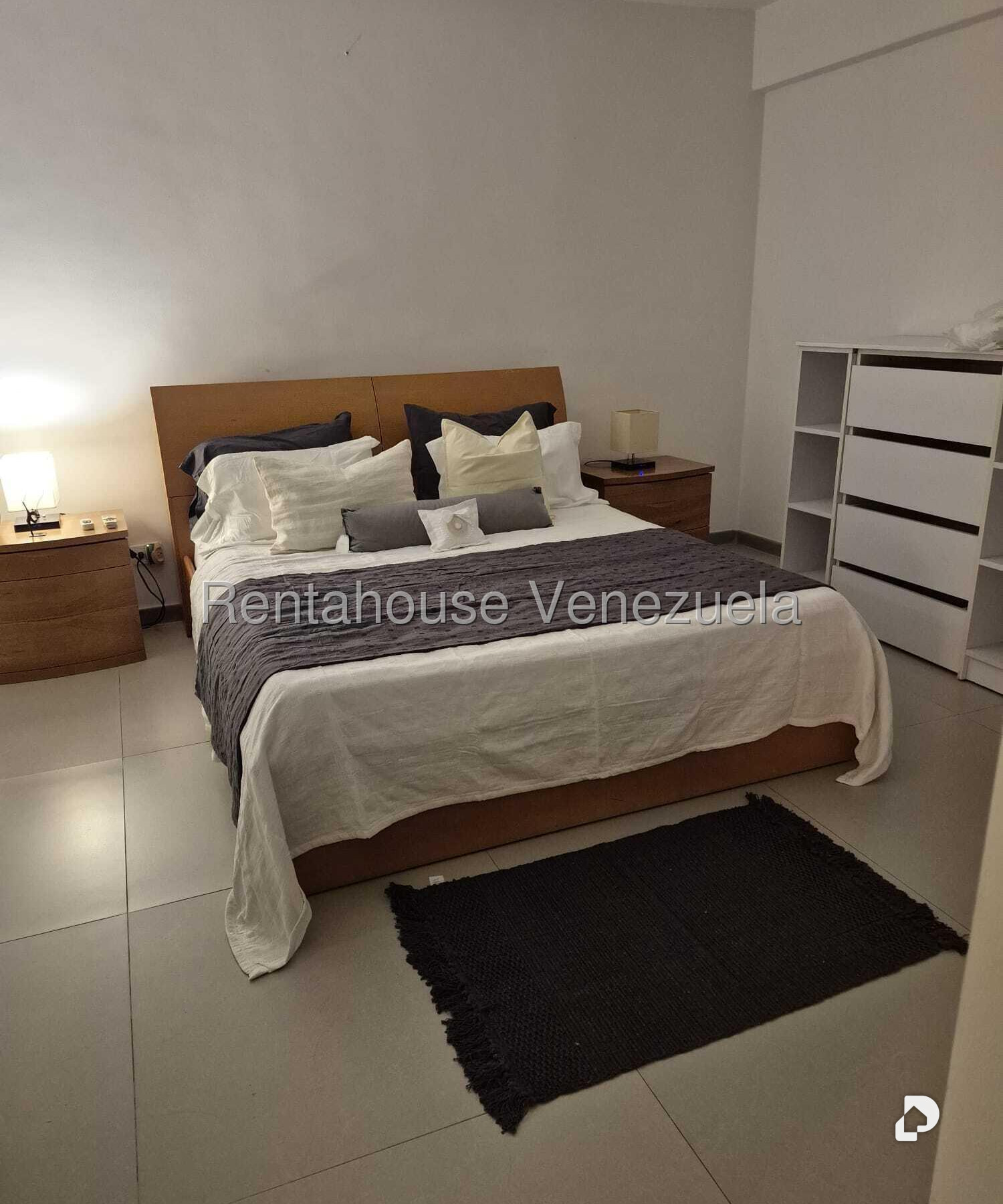 Apartamento en Los Naranjos (del Cafetal), Caracas – 24