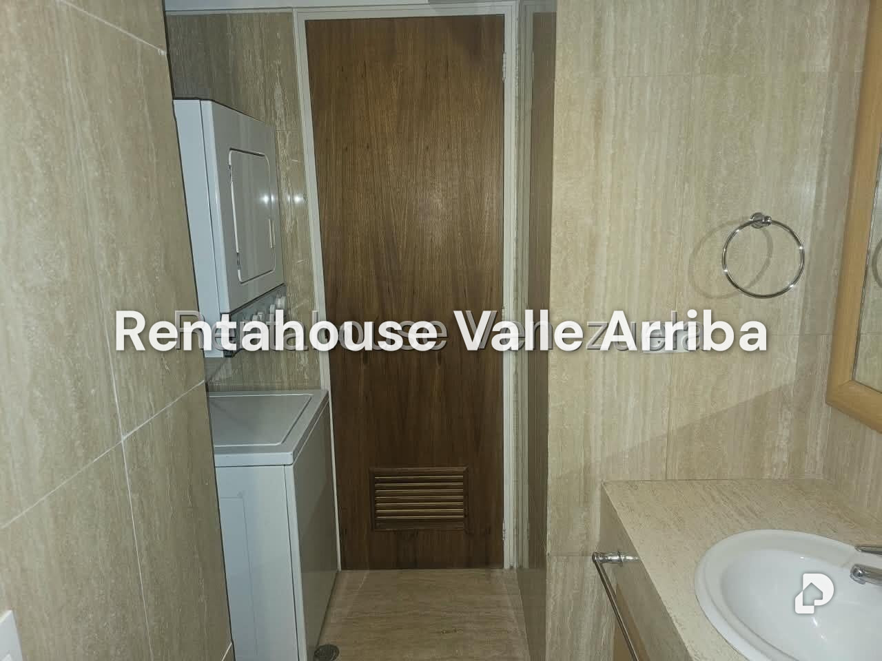 Apartamento en El Rosal, Caracas – 15