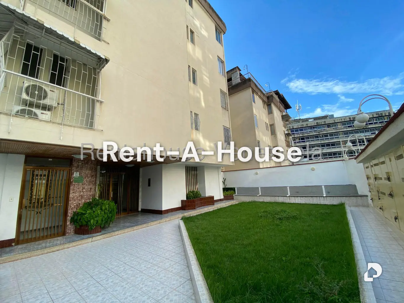 Apartamento en Santa Rosa de Lima, Caracas – 23