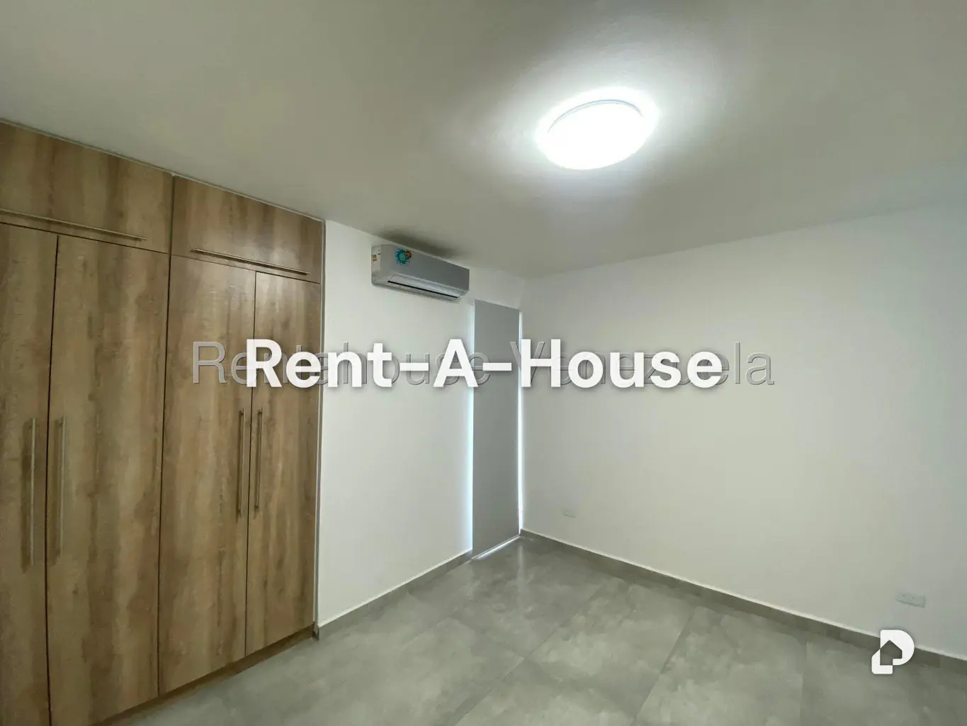 Apartamento en Santa Rosa de Lima, Caracas – 12