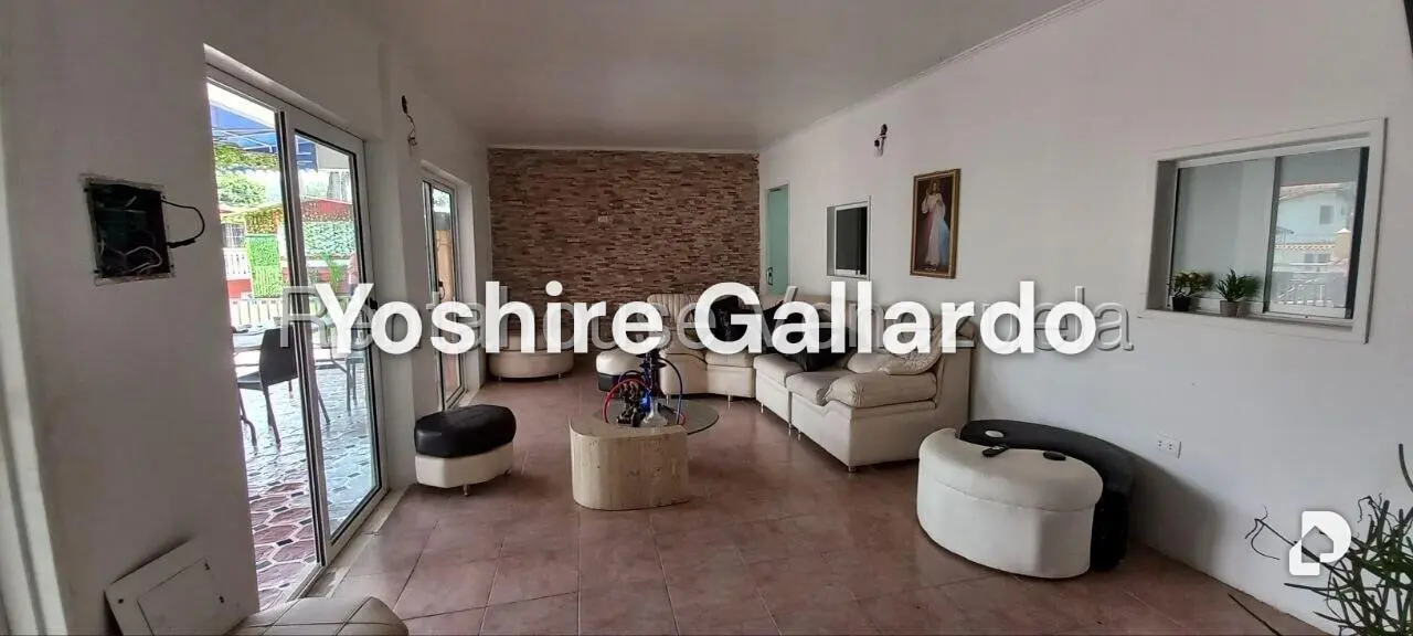 Casa en La Rosaleda, San Antonio de Los Altos – 3