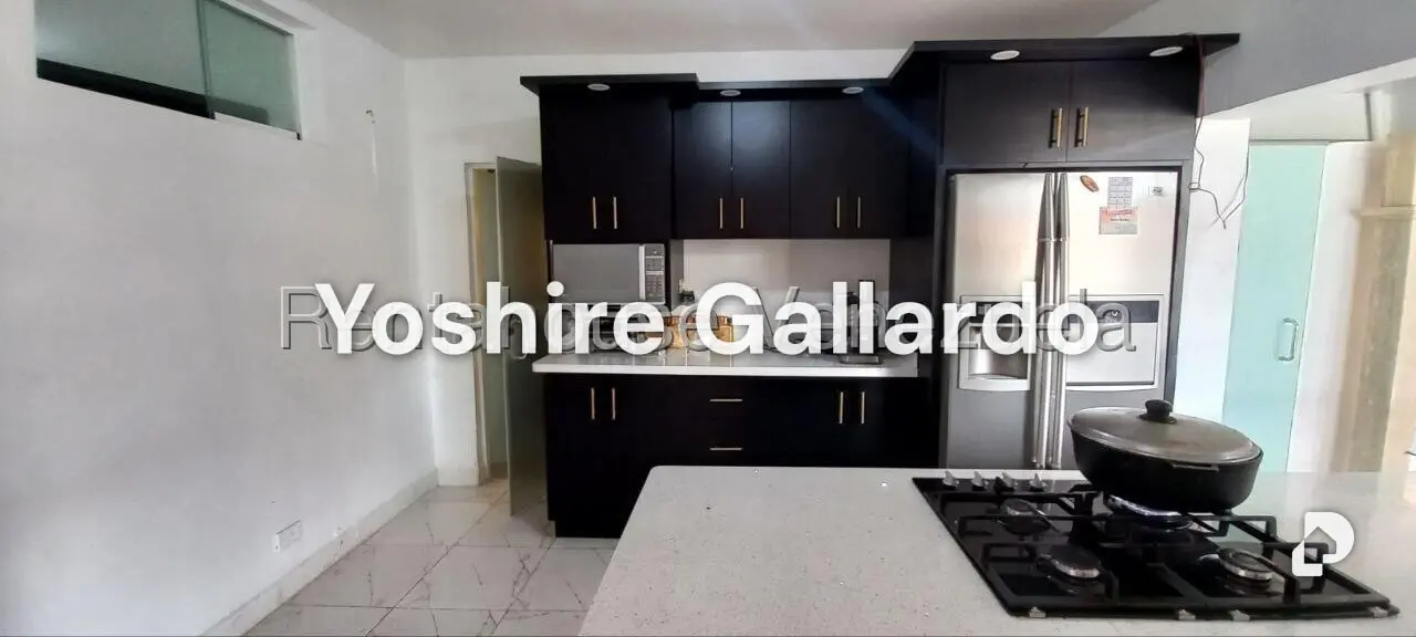 Casa en La Rosaleda, San Antonio de Los Altos – 10
