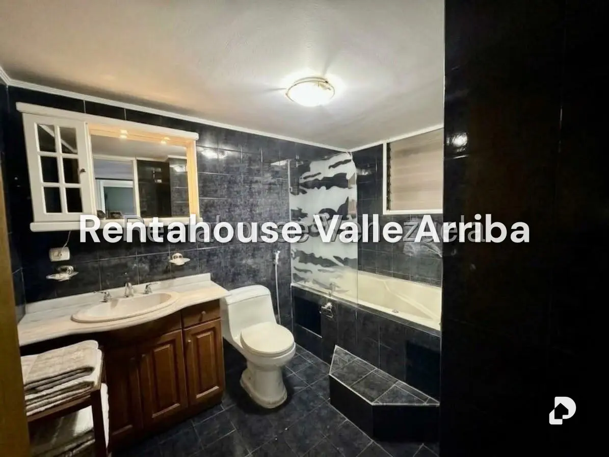Apartamento en El Rosal, Caracas – 17