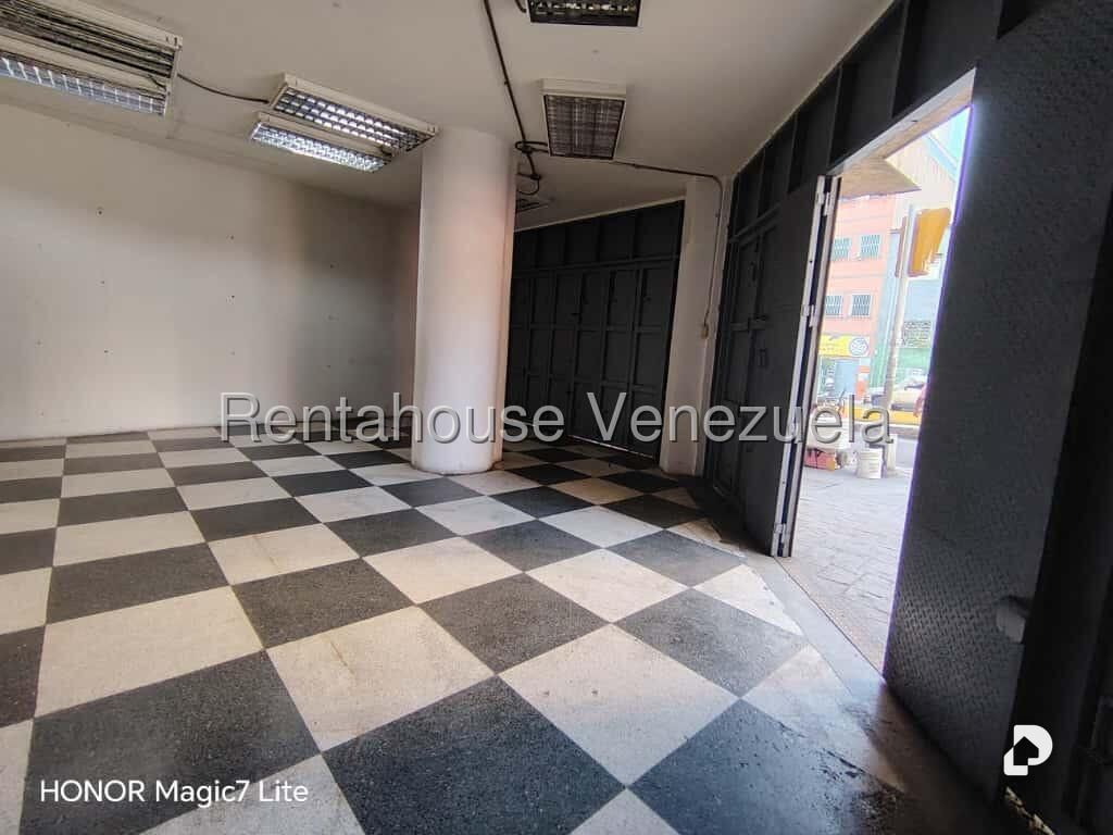 Local comercial en Parroquia La Candelaria, Caracas – 3