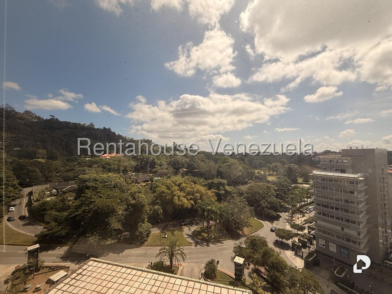 Local comercial en La Lagunita Country Club, Caracas – 15