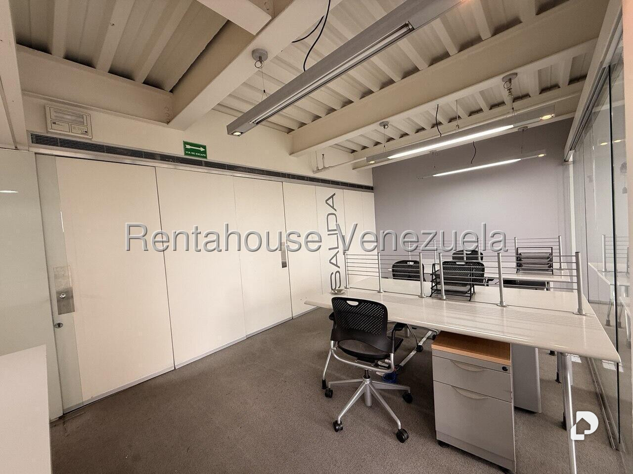 Local comercial en La Lagunita Country Club, Caracas – 25