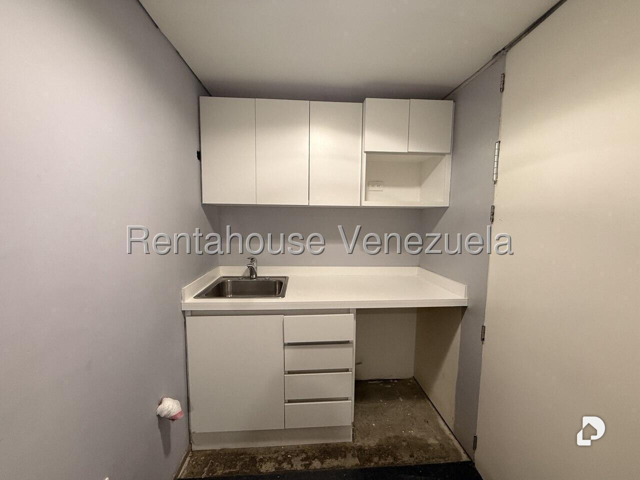 Local comercial en La Lagunita Country Club, Caracas – 27