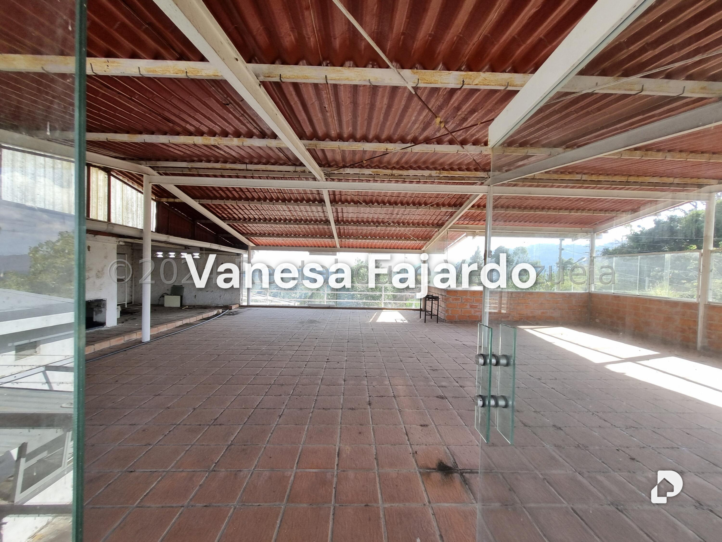 Galpón en La Suiza, San Antonio de Los Altos – 24