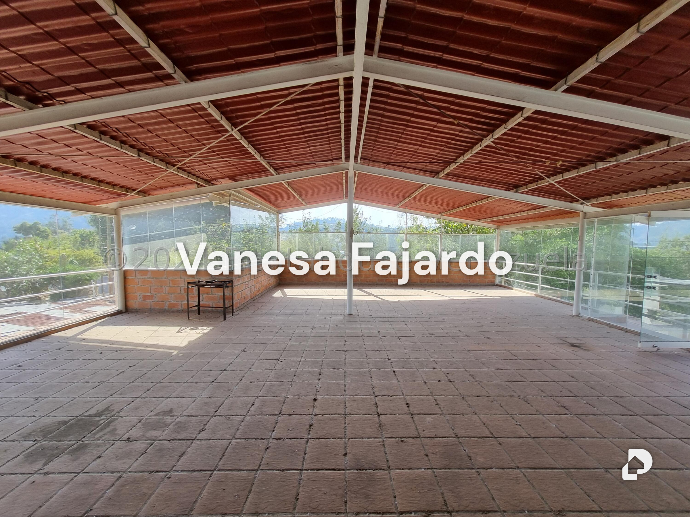 Galpón en La Suiza, San Antonio de Los Altos – 25