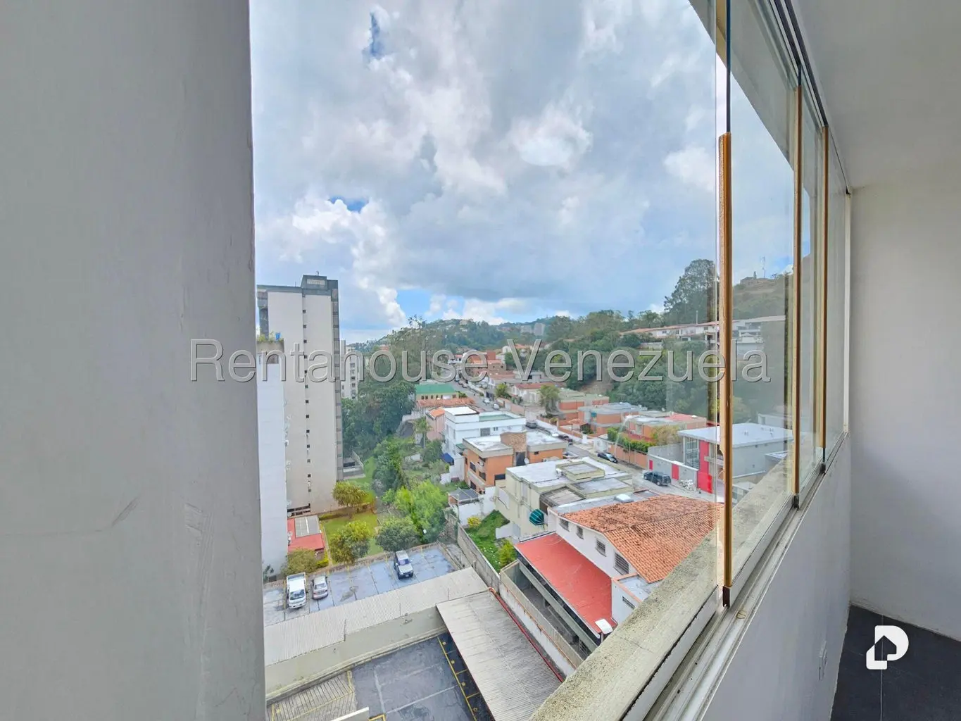 Apartamento en Los Naranjos (del Cafetal), Caracas – 24