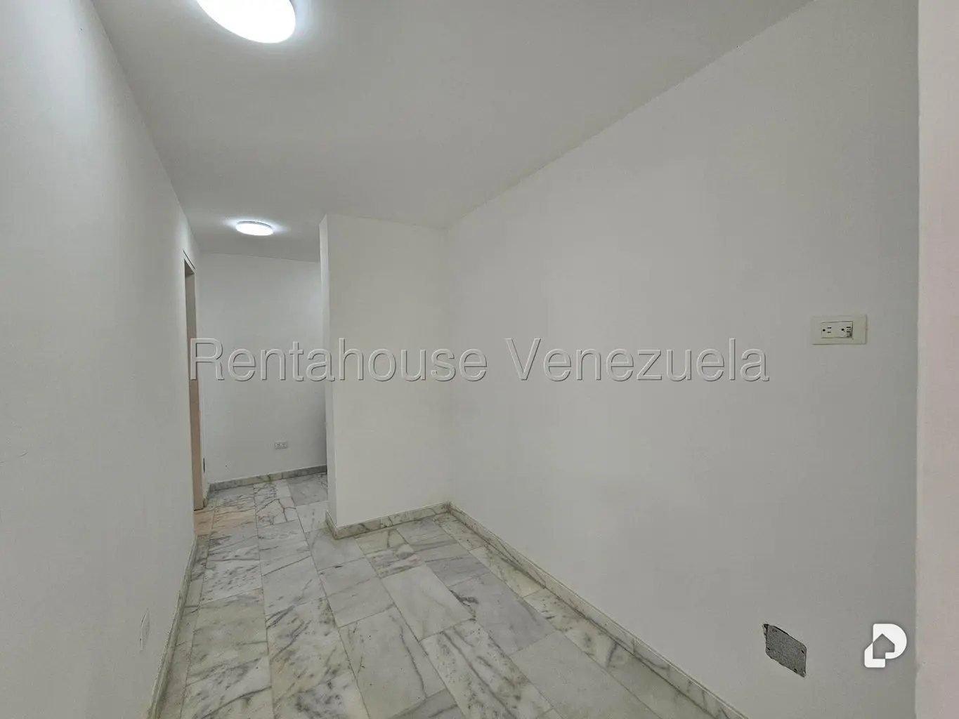 Apartamento en Los Naranjos (del Cafetal), Caracas – 25