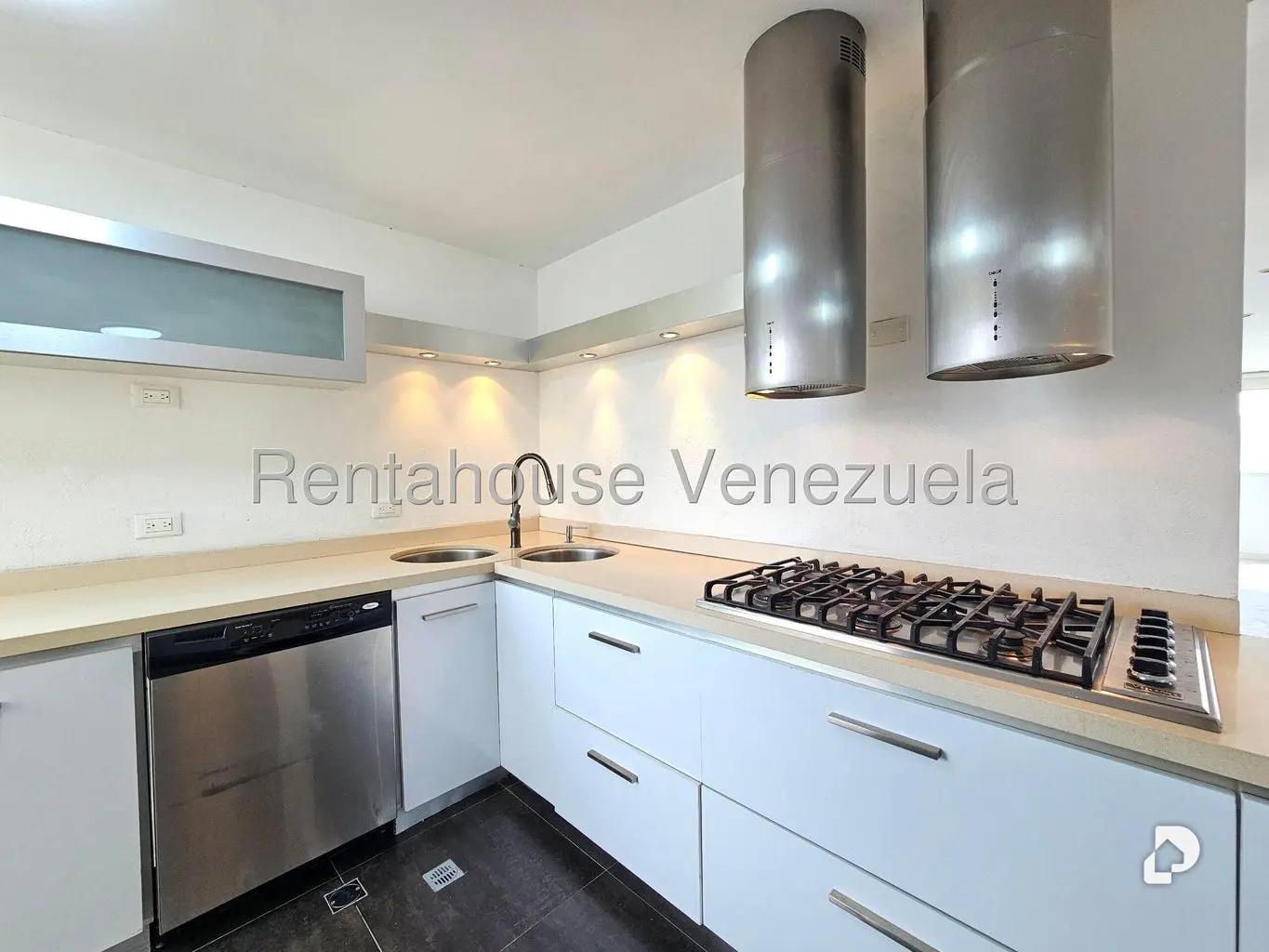 Apartamento en Los Naranjos (del Cafetal), Caracas – 17