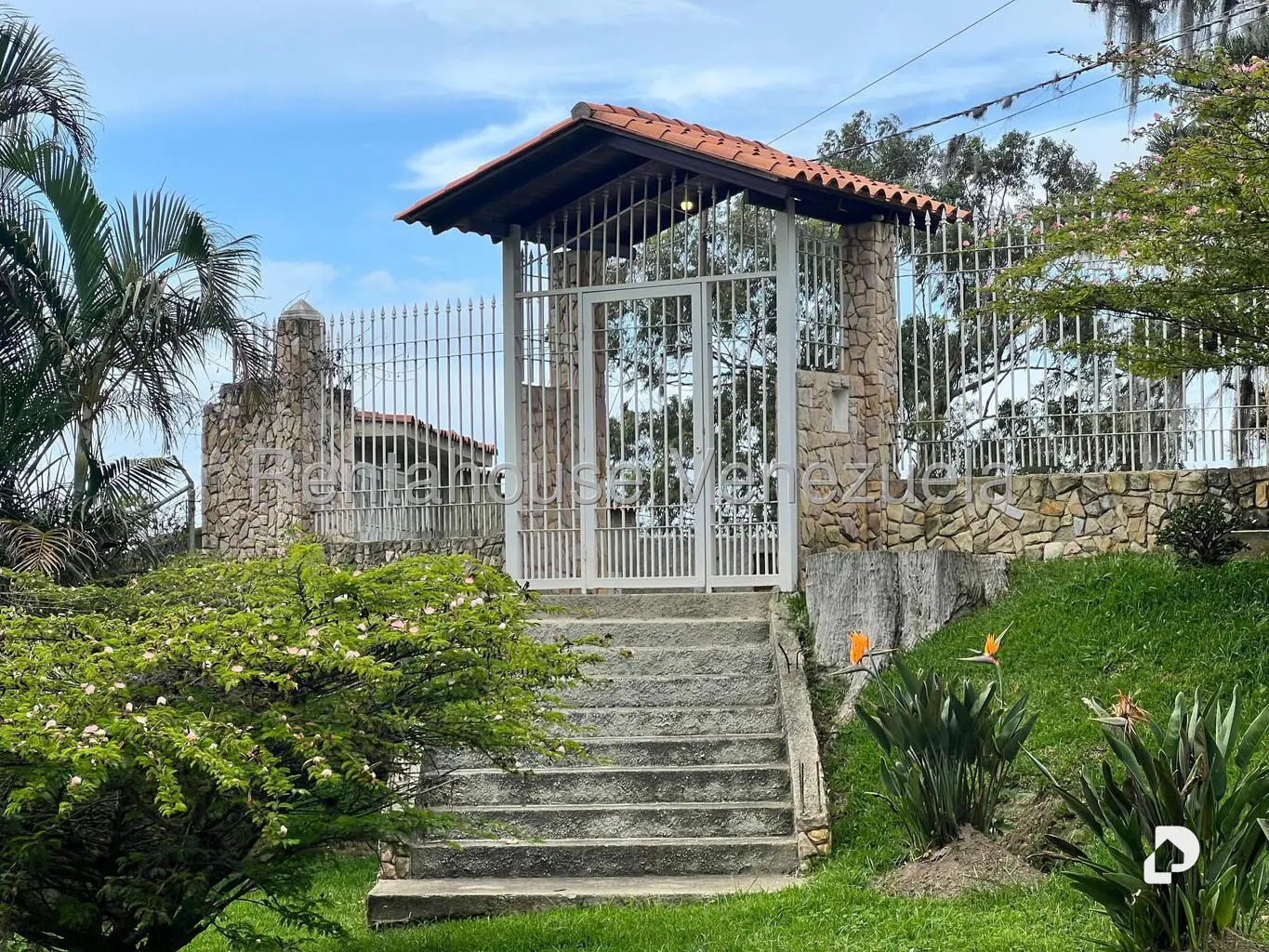 Casa en El Junko, Caracas – 19