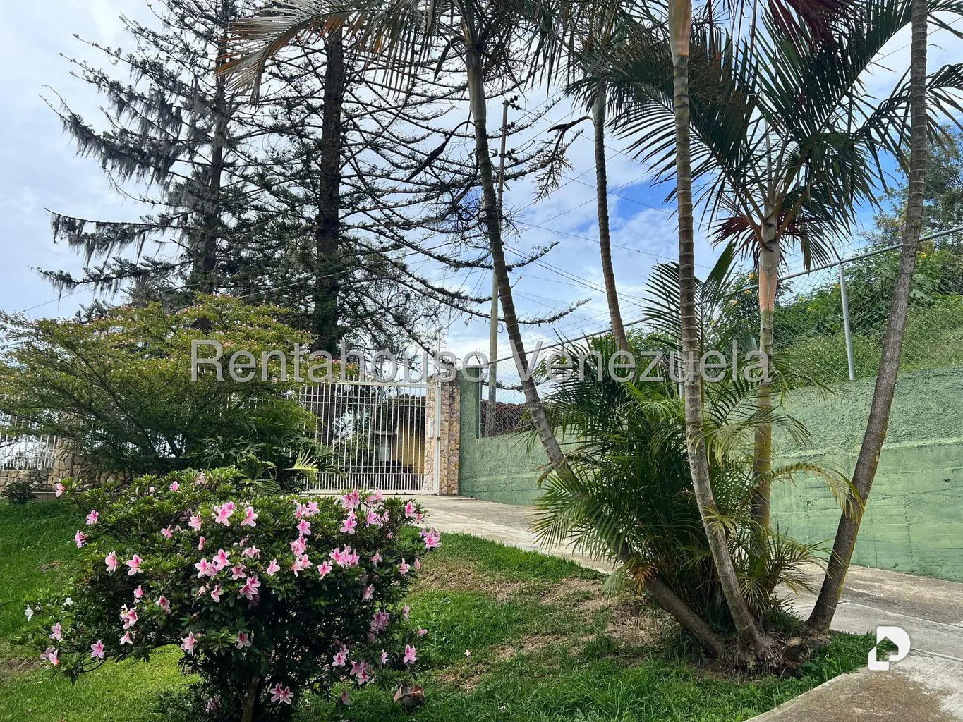 Casa en El Junko, Caracas – 20