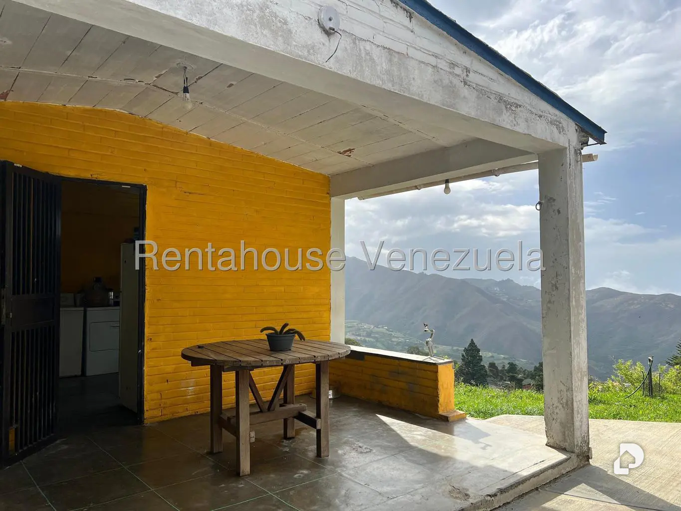Casa en El Junko, Caracas – 23