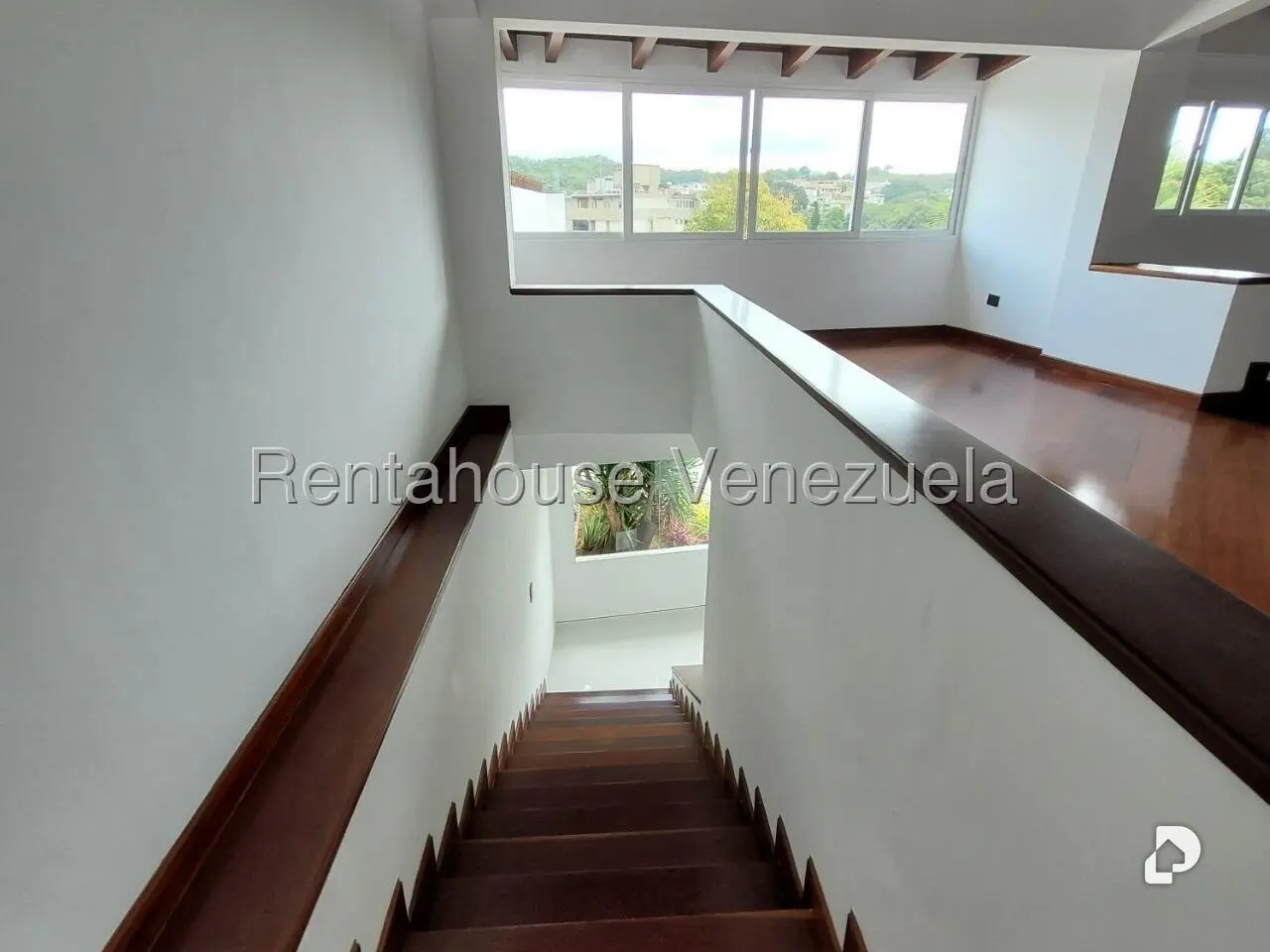 Casa en Cumbres de Curumo, Caracas – 21