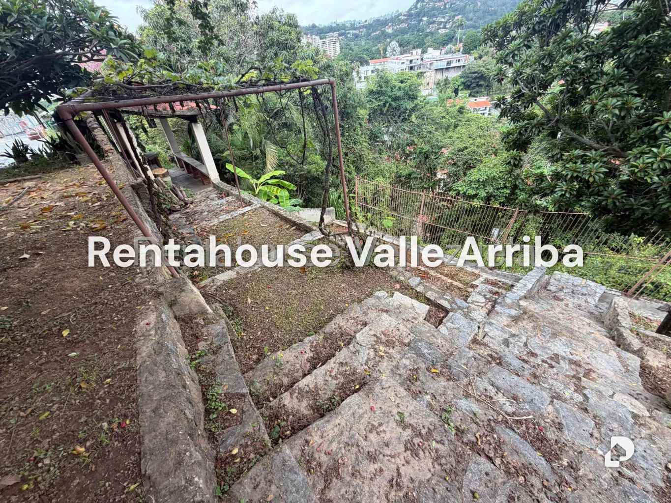 Casa en Prados del Este, Caracas – 10