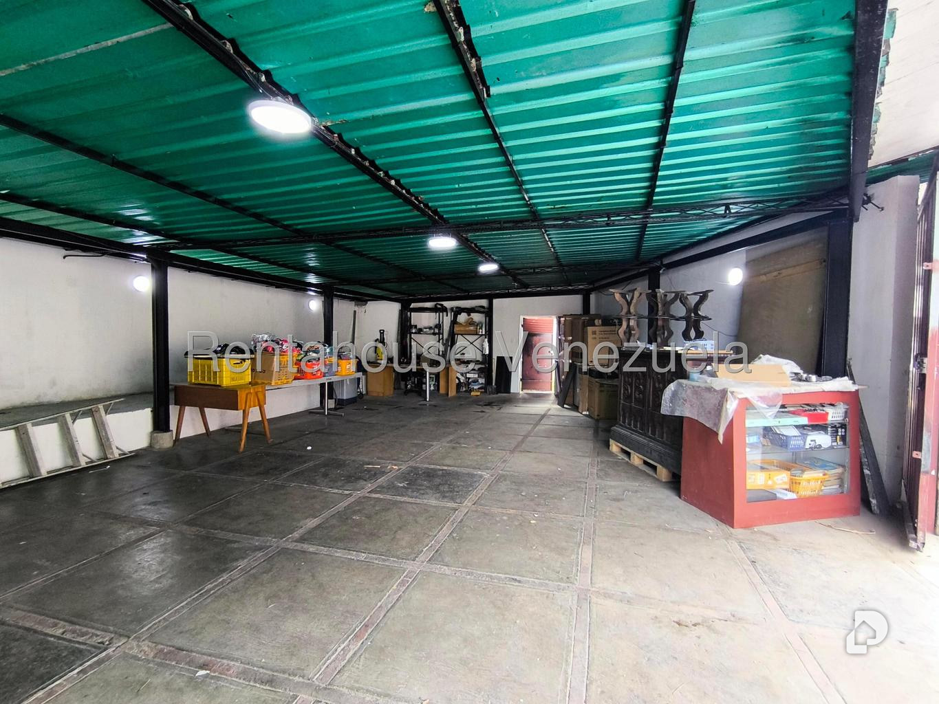 Local comercial en Montecristo, Caracas – 2