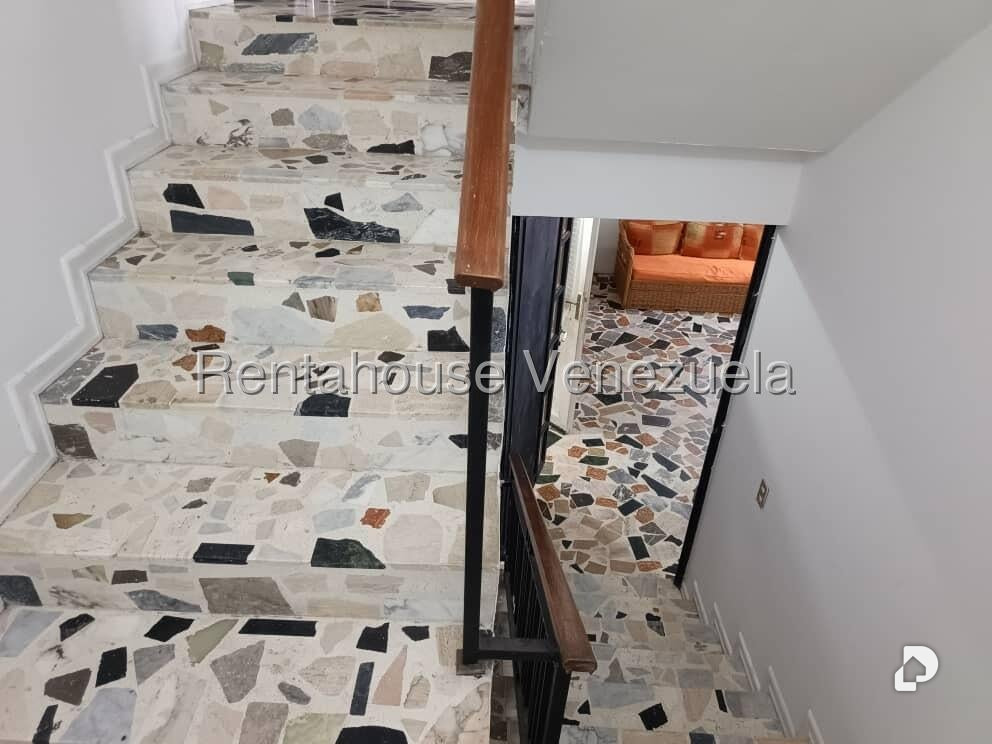 Casa en Colinas de Vista Alegre, Caracas – 28