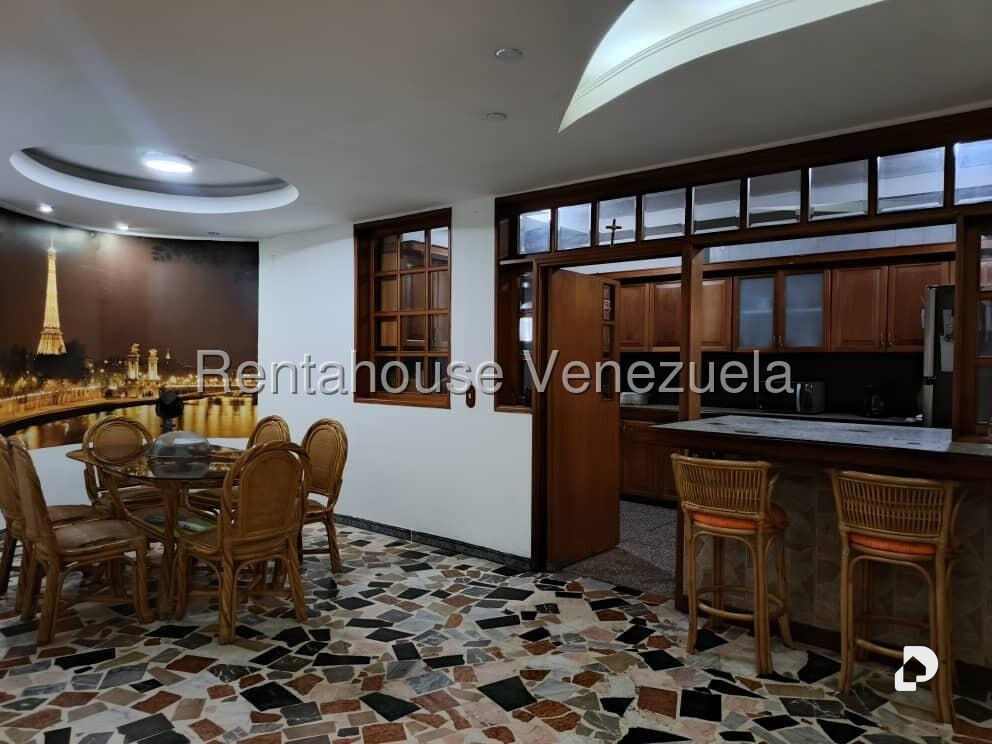 Casa en Colinas de Vista Alegre, Caracas – 13