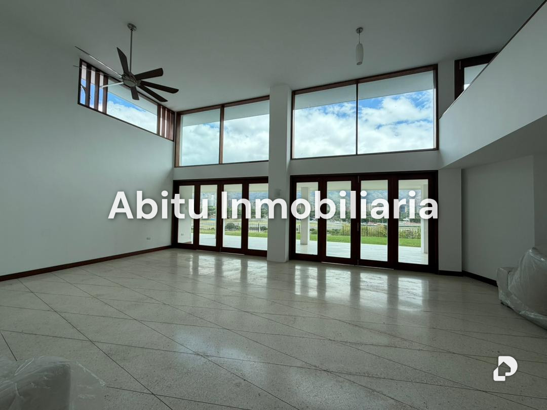 Casa en Lomas de Chuao, Caracas – 7