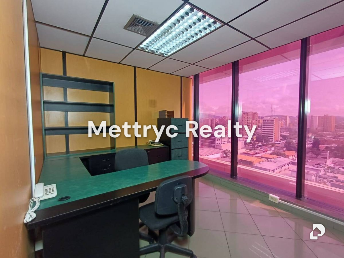Oficina en Torre Milenium, Barquisimeto – 2