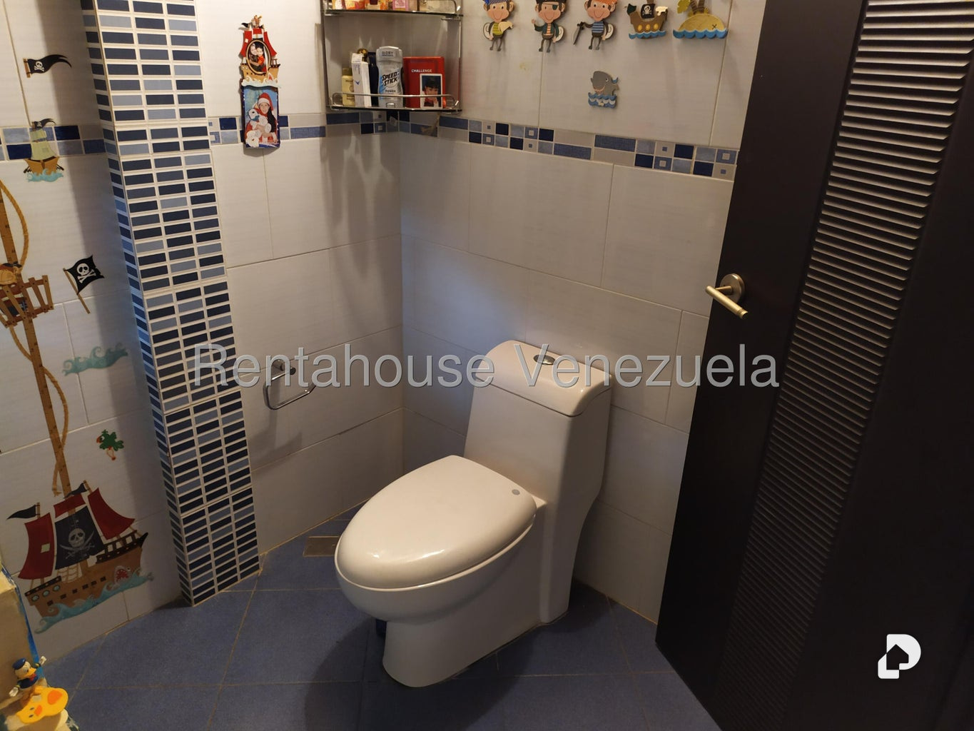 Casa en Monte Claro, Caracas – 29