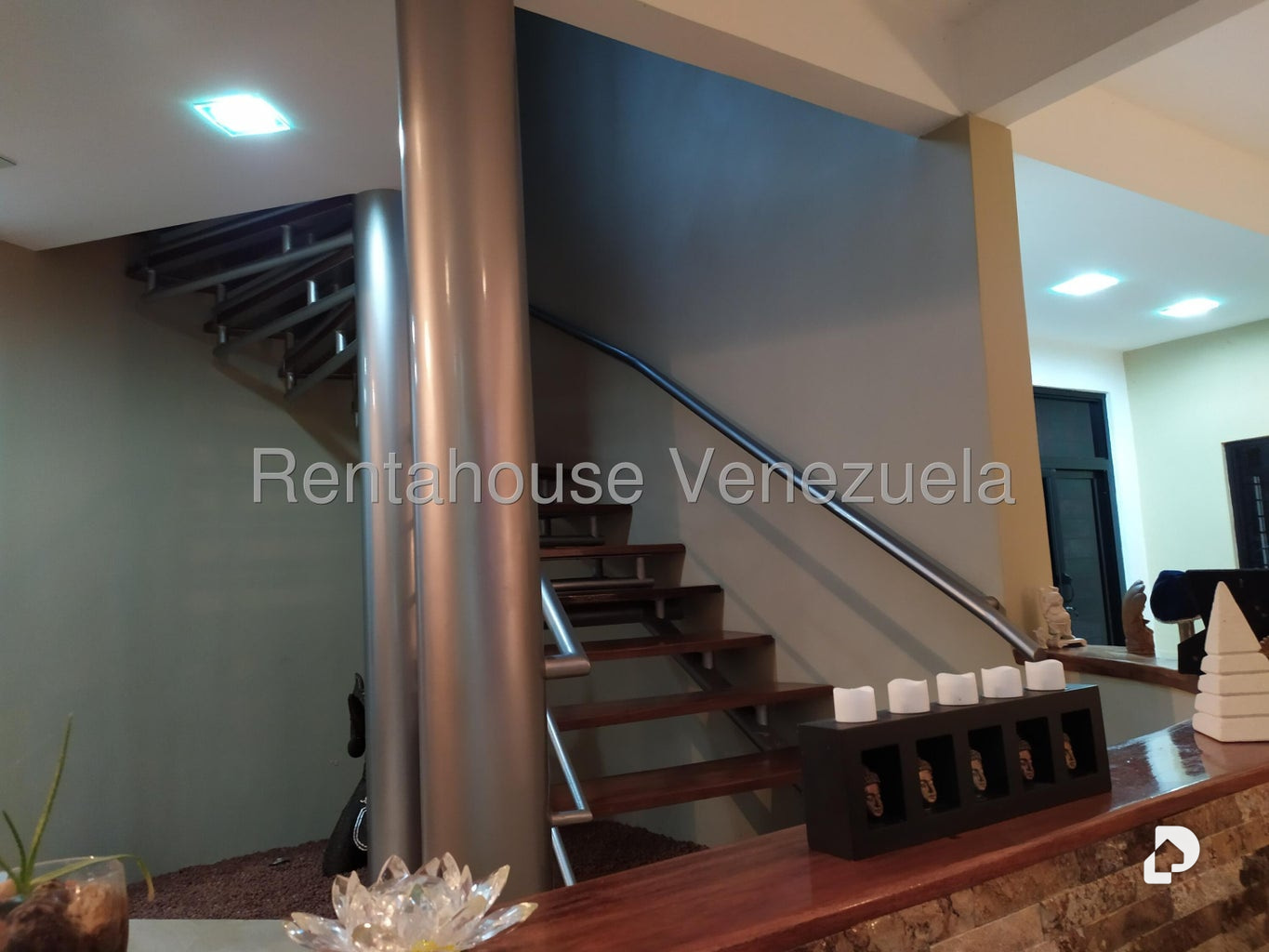 Casa en Monte Claro, Caracas – 25