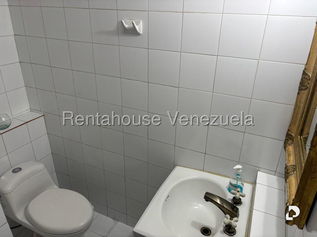 Casa en Alto Prado, Caracas – 14