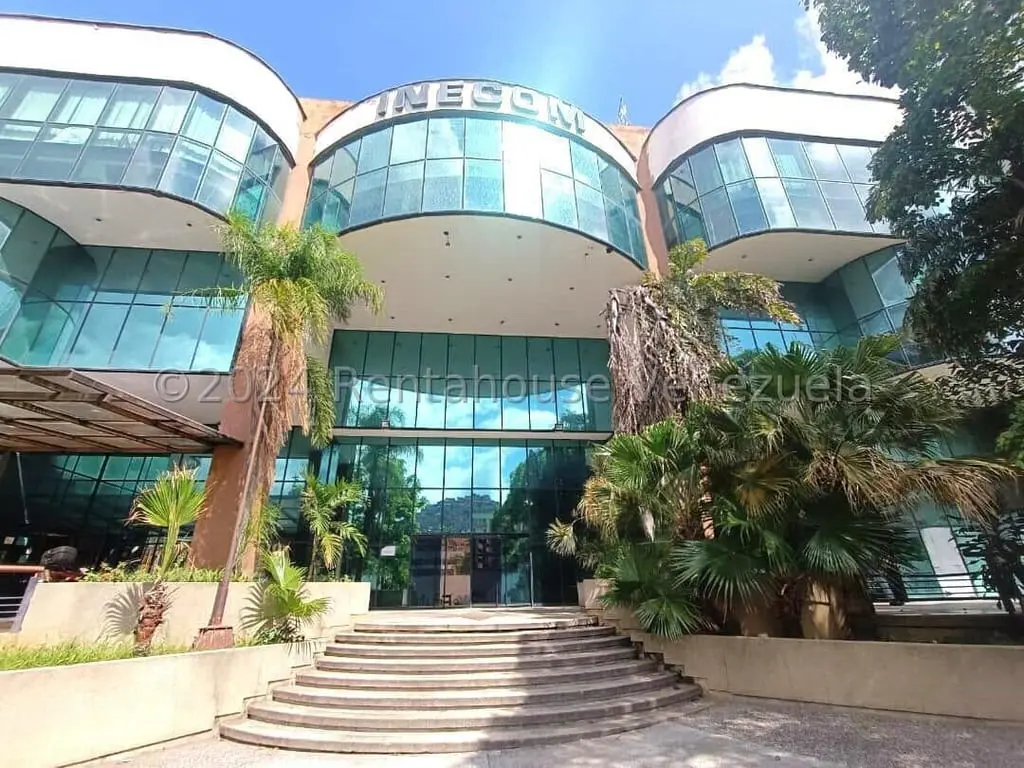 Oficina en La Urbina, Caracas - 1