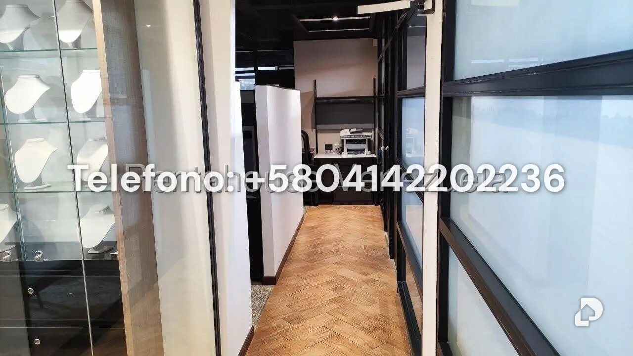 Office in Los Samanes, Caracas – 15