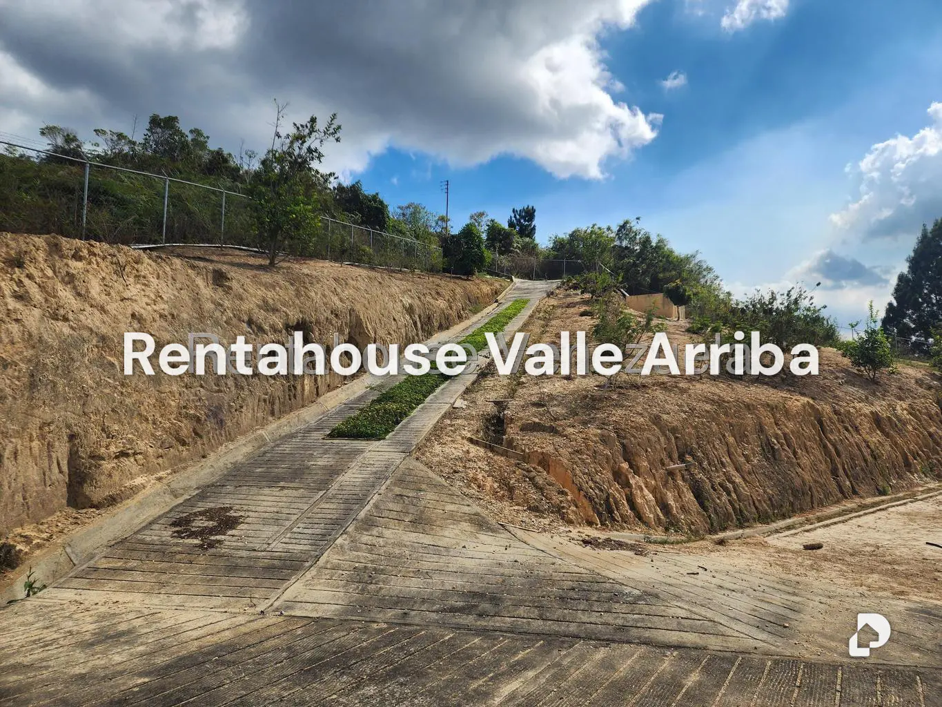 Land in La Trinidad, Caracas – 4