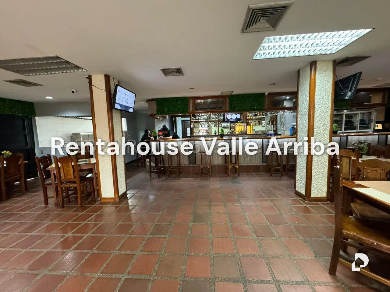 Local comercial en Boleíta Sur, Caracas – 12
