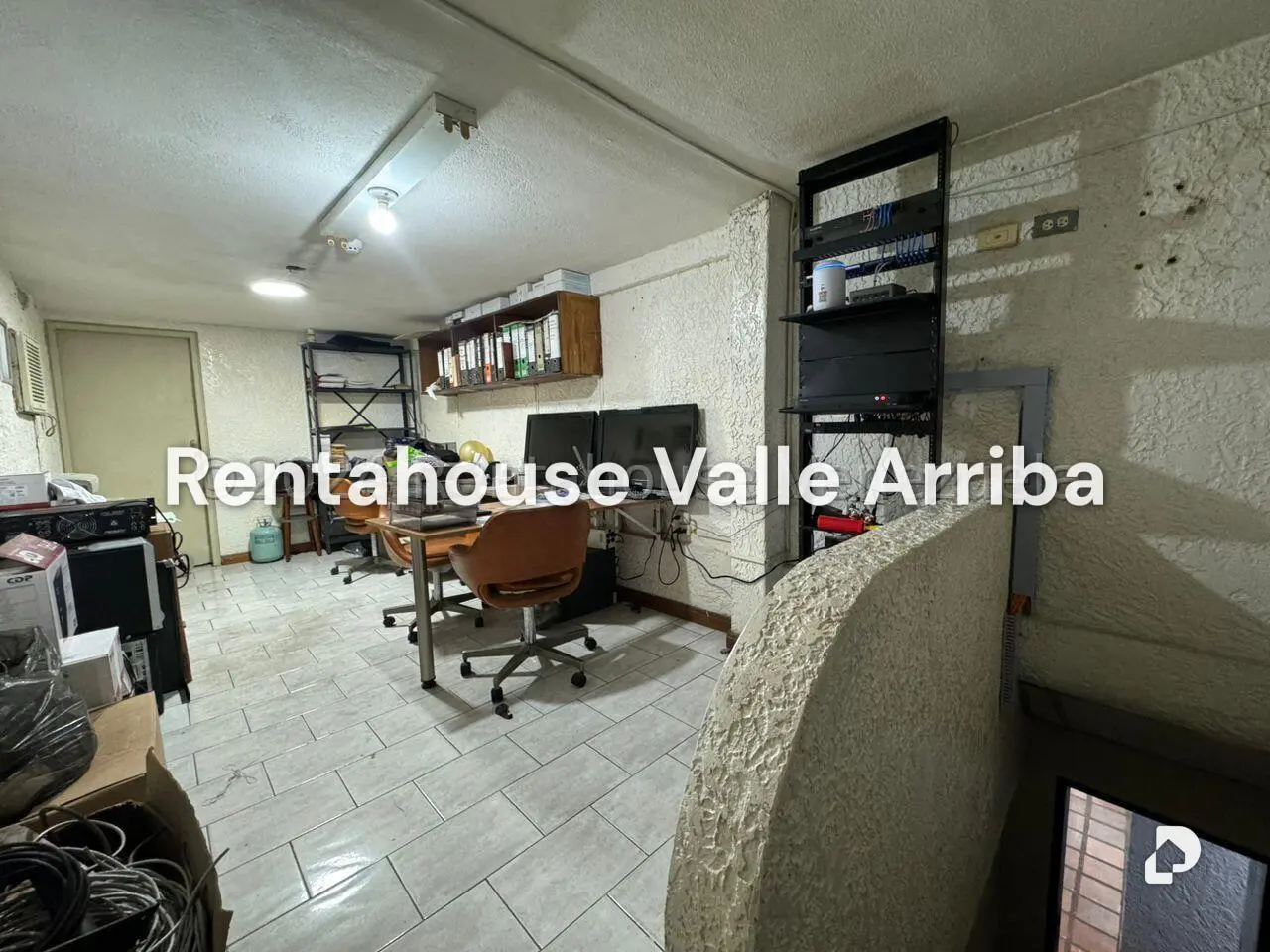Local comercial en Boleíta Sur, Caracas – 24