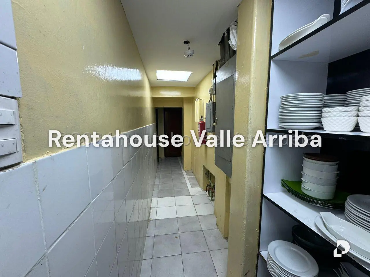 Local comercial en Boleíta Sur, Caracas – 28