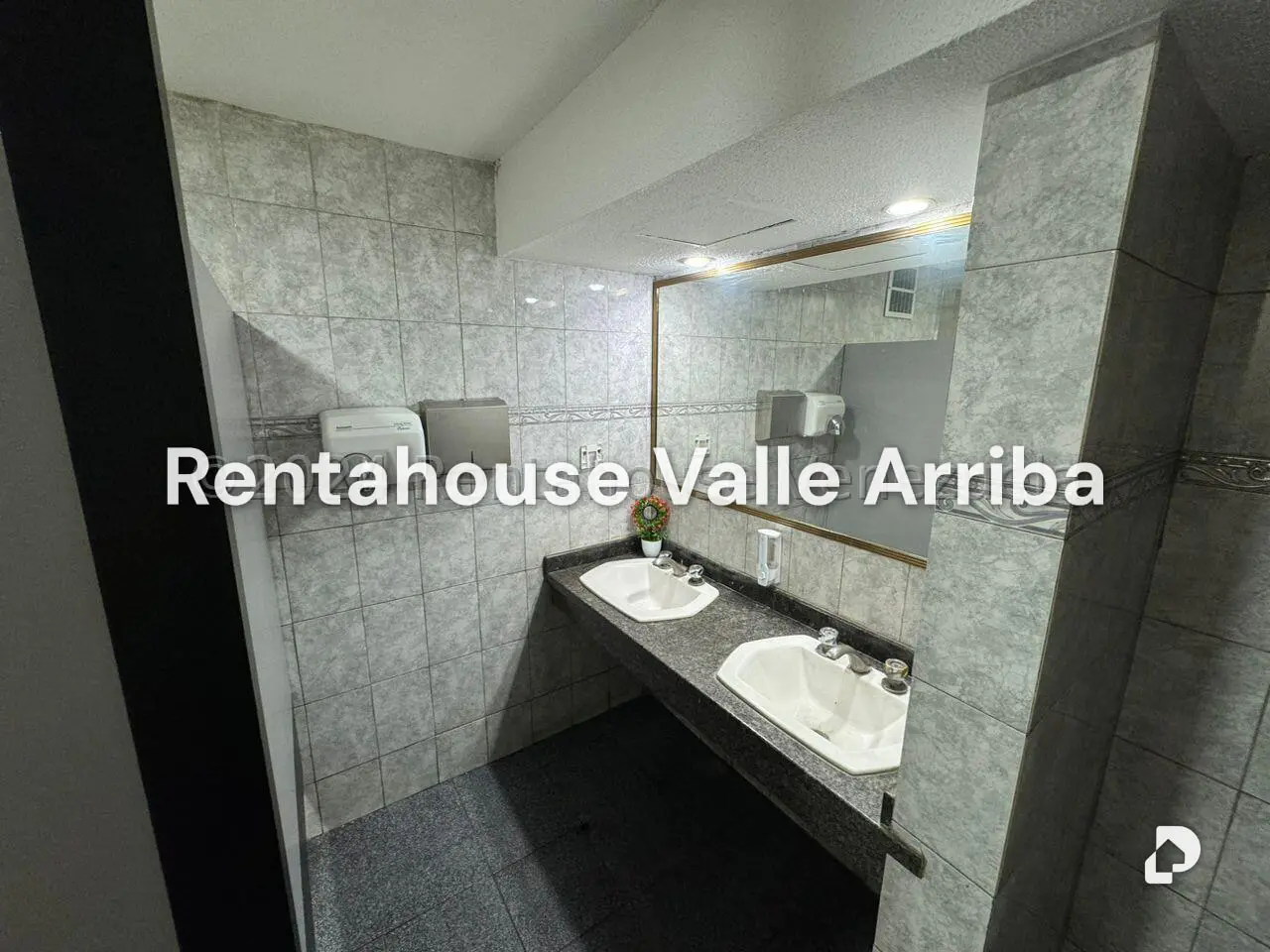 Local comercial en Boleíta Sur, Caracas – 20