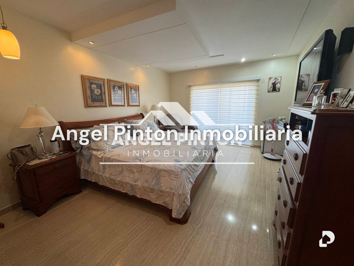 Casa en Avenida Universidad, Maracaibo – 11