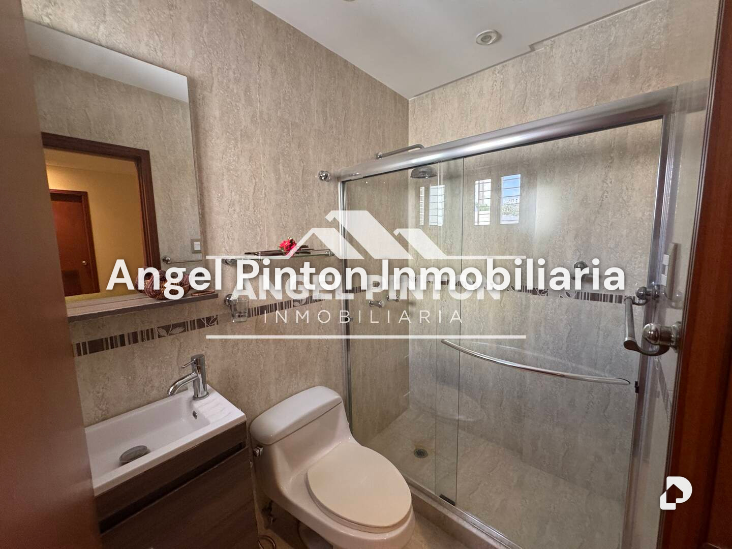 Casa en Avenida Universidad, Maracaibo – 7