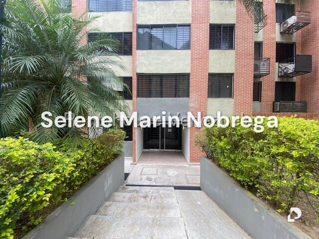 Apartamento en Los Naranjos Humboldt, Caracas – 2