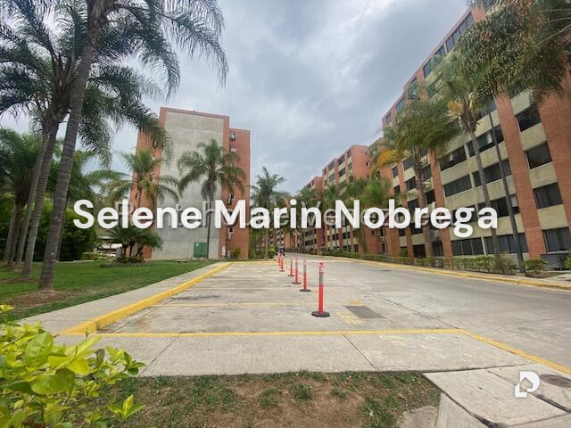 Apartamento en Los Naranjos Humboldt, Caracas – 3