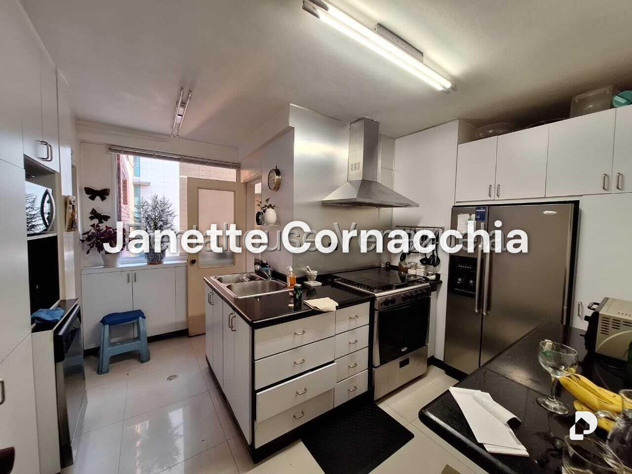 Apartamento en Campo Alegre, Caracas – 8
